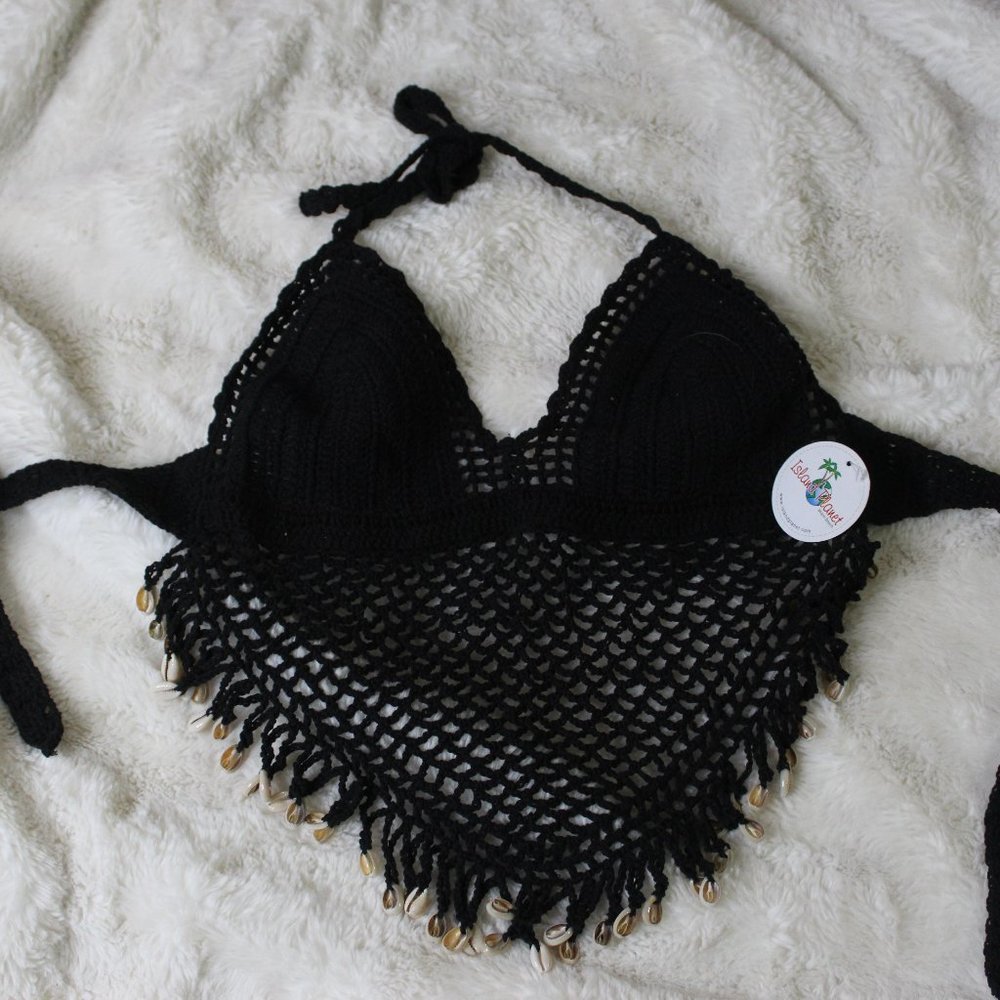 Island Paradise Crochet Haltertop -- Medium -- NWT